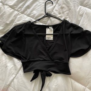 H&M black cropped blouse - small